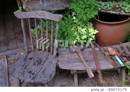 ガーデニング用品（ぎふワールド・ローズガーデン、旧花フェスタ記念公園　岐阜県 可児市） 89673179