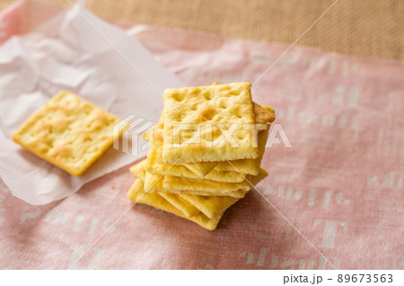 チーズクラッカー チーズクラッカー 89673563