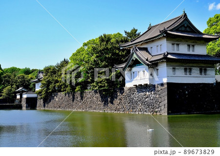 皇居　桜田巽門と桔梗門 89673829