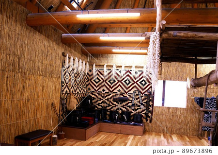 ウポポイの民族衣装 89673896