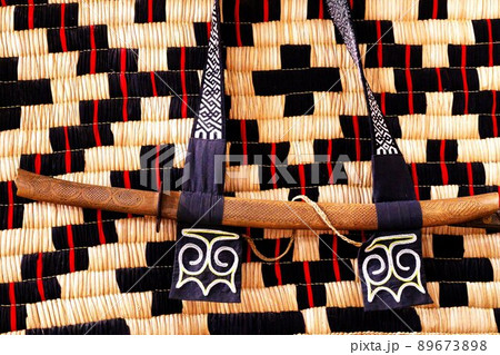 ウポポイの民族衣装 89673898