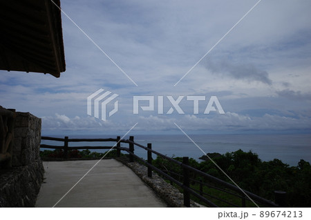 玉取﨑展望台からの青い海の景色 玉取﨑展望台からの青い海の景色 89674213