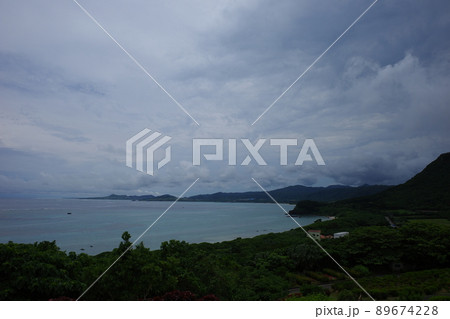 玉取﨑展望台からみた太平洋の青い海 玉取﨑展望台からみた太平洋の青い海 89674228