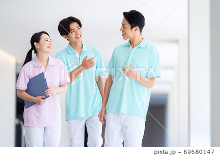 介護　介護士　ヘルパー　看護師　医療　撮影協力「LINK FOREST」 89680147