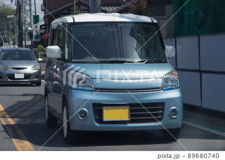 軽乗用車　狭い道路 89680740