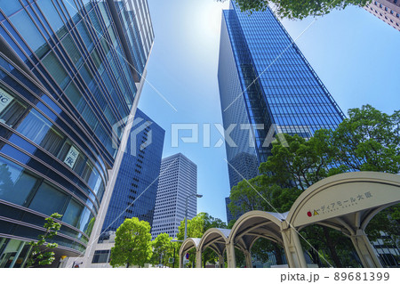 ディアモール大阪　地上　梅田のビル群　2022年初夏 89681399