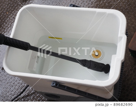 高圧洗浄機でベランダの掃除 89682690