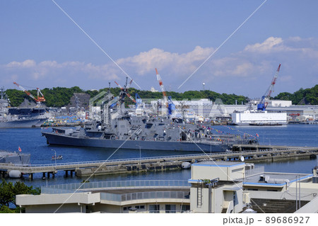 満艦飾の海上自衛隊艦艇 89686927