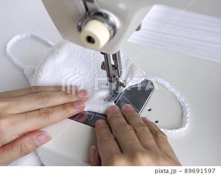 エンブロイダリーレースのマスク製作 89691597