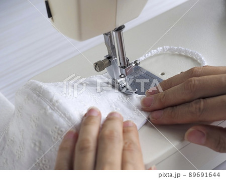 エンブロイダリーレースのマスク製作 89691644