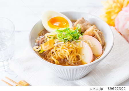 こんにゃく麺の味噌ラーメン 89692302