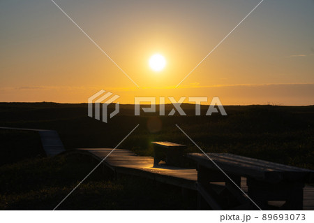 はまなすの丘公園の夕日 89693073