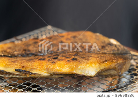 ホッケ 七輪で炭火焼き(備長炭) ホッケ 七輪で炭火焼き(備長炭) 89698836