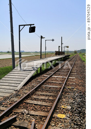 廃線前の札沼線・南下徳富駅(北海道新十津川町) 廃線前の札沼線・南下徳富駅(北海道新十津川町) 89704529