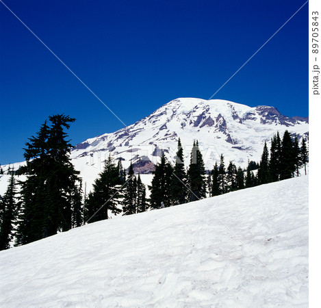 山 雪景色 風景 89705843