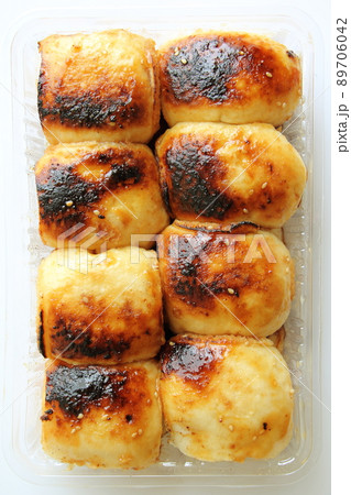 群馬名物の焼きまんじゅう 89706042