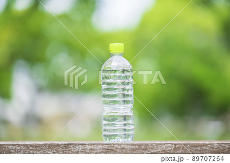 ペットボトル 新緑 ペットボトル 新緑 89707264