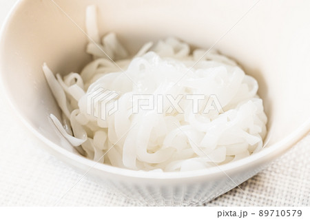 うどん風こんにゃく麺 うどん風こんにゃく麺 89710579