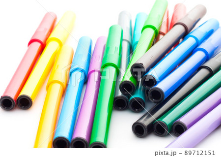 Set of felt-tip pens on white background Set of felt-tip pens on white background 89712151