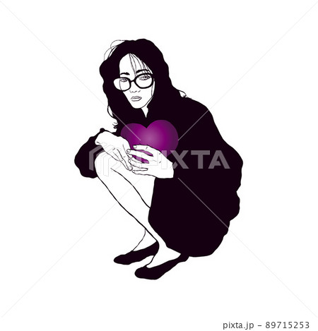 ハートを抱きしめる女性_紫 ハートを抱きしめる女性_紫 89715253