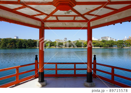 春の大濠公園 浮見堂(福岡市中央区) 春の大濠公園 浮見堂(福岡市中央区) 89715578