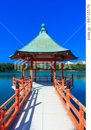 春の大濠公園 浮見堂(福岡市中央区) 春の大濠公園 浮見堂(福岡市中央区) 89715579