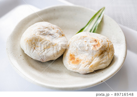 温めた焼き餅 89716548