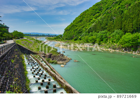 庄川用水合口ダム横の魚道 89721669