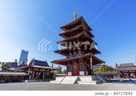[大阪府]晴天の四天王寺（和宗の総本山の寺院） 89727693