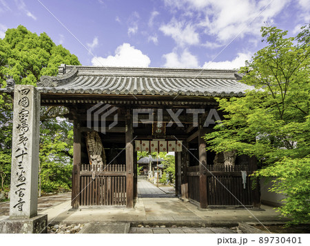 四国八十八箇所83番 一宮寺 山門 香川県高松市 四国八十八箇所83番 一宮寺 山門 香川県高松市 89730401