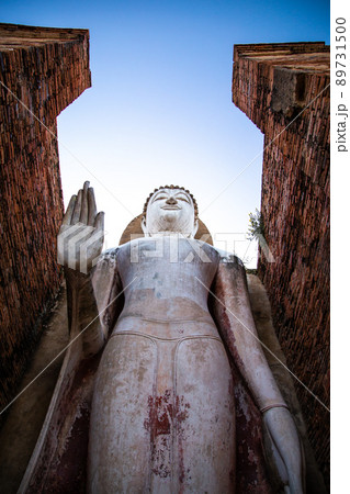 Wat Mahathat buddha and temple in Sukhothai Historical Park Wat Mahathat buddha and temple in Sukhothai Historical Park 89731500
