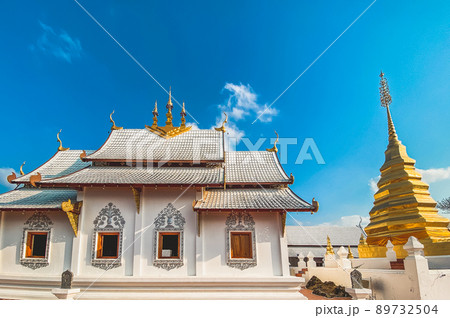Wat Phrathat Pu Jae buddha and Huai Mae Toek lake in Phrae province, Thailand Wat Phrathat Pu Jae buddha and Huai Mae Toek lake in Phrae province, Thailand 89732504
