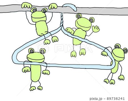 ハンガーにぶらさがっている四匹のカエル 89736241