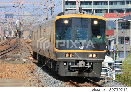 JR神戸線塚本駅 キヤ141系〜ドクターWEST〜 89739212