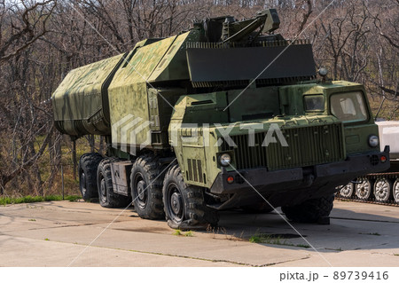 Self-propelled tactical missile launcher 89739416