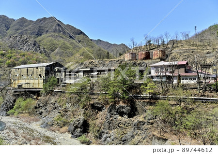 足尾銅山跡　渡良瀬川に本山駅遺跡 89744612