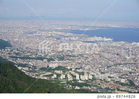 六甲山山頂からの眺め 89744826