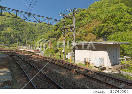 新緑の布原駅 新緑の布原駅 89749506