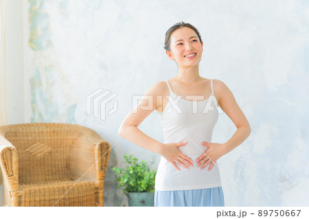 女性ポートレート　ビューティー系 89750667