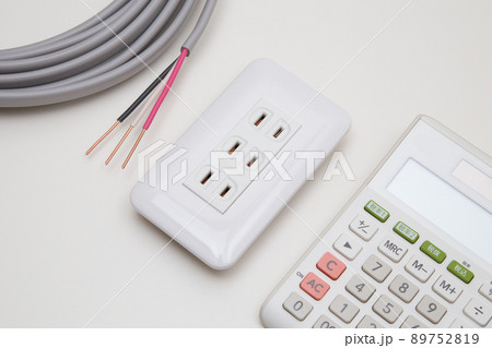 コンセント　工事費用イメージ 89752819