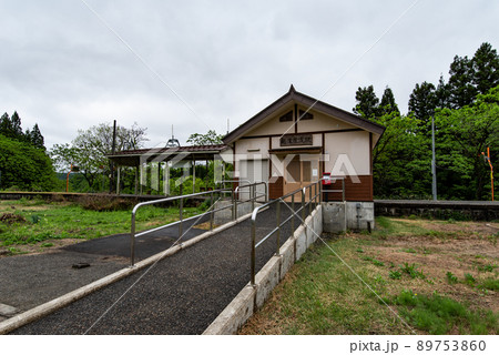 JR越後鹿渡駅（新潟県中魚沼郡津南町） 89753860