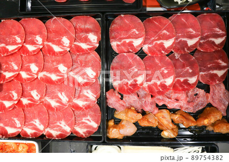 beef, raw beef or sliced beef. 89754382