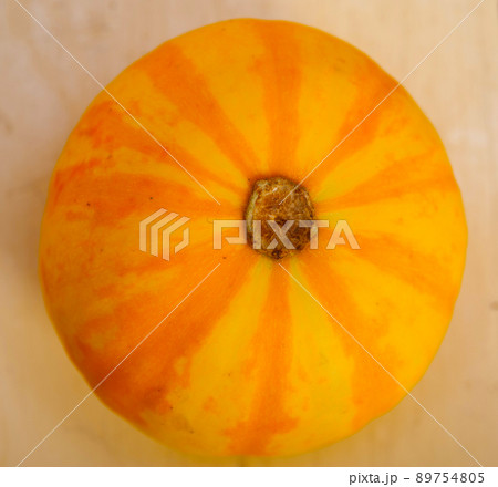 fresh yellow pumpkin 89754805