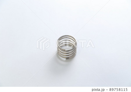 圧縮コイルばね（ばね、スプリング） 89758115