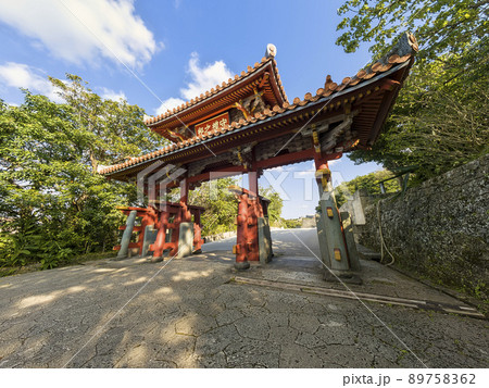 沖縄 那覇 首里城 守礼門 / Shuri Castle Gate, Naha, Japan 沖縄 那覇 首里城 守礼門 / Shuri Castle Gate, Naha, Japan 89758362
