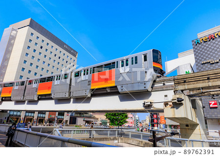 東京 立川市 立川駅南口の都市風景 多摩モノレール 東京 立川市 立川駅南口の都市風景 多摩モノレール 89762391