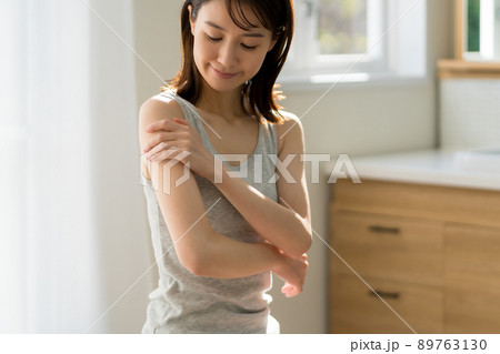 Cosmetically Cosmetically 89763130