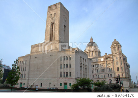 イギリス(UK) 世界遺産登録抹消された海商都市リヴァプール ピアヘッドの三美神スリーグレイシズ 89764170