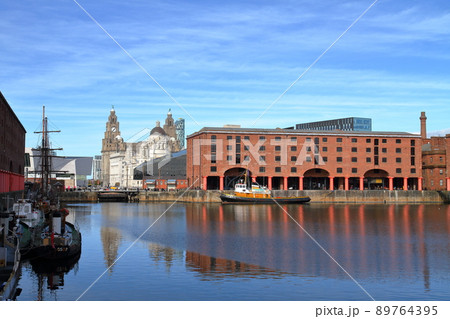 イギリス(UK) 世界遺産登録抹消された海商都市リヴァプール ピアヘッドのアルバートドックと三美神 イギリス(UK) 世界遺産登録抹消された海商都市リヴァプール ピアヘッドのアルバートドックと三美神 89764395