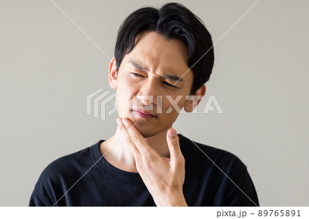 男性　悩み　 89765891